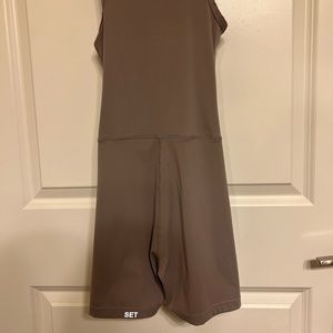 Set active romper Shortysuit